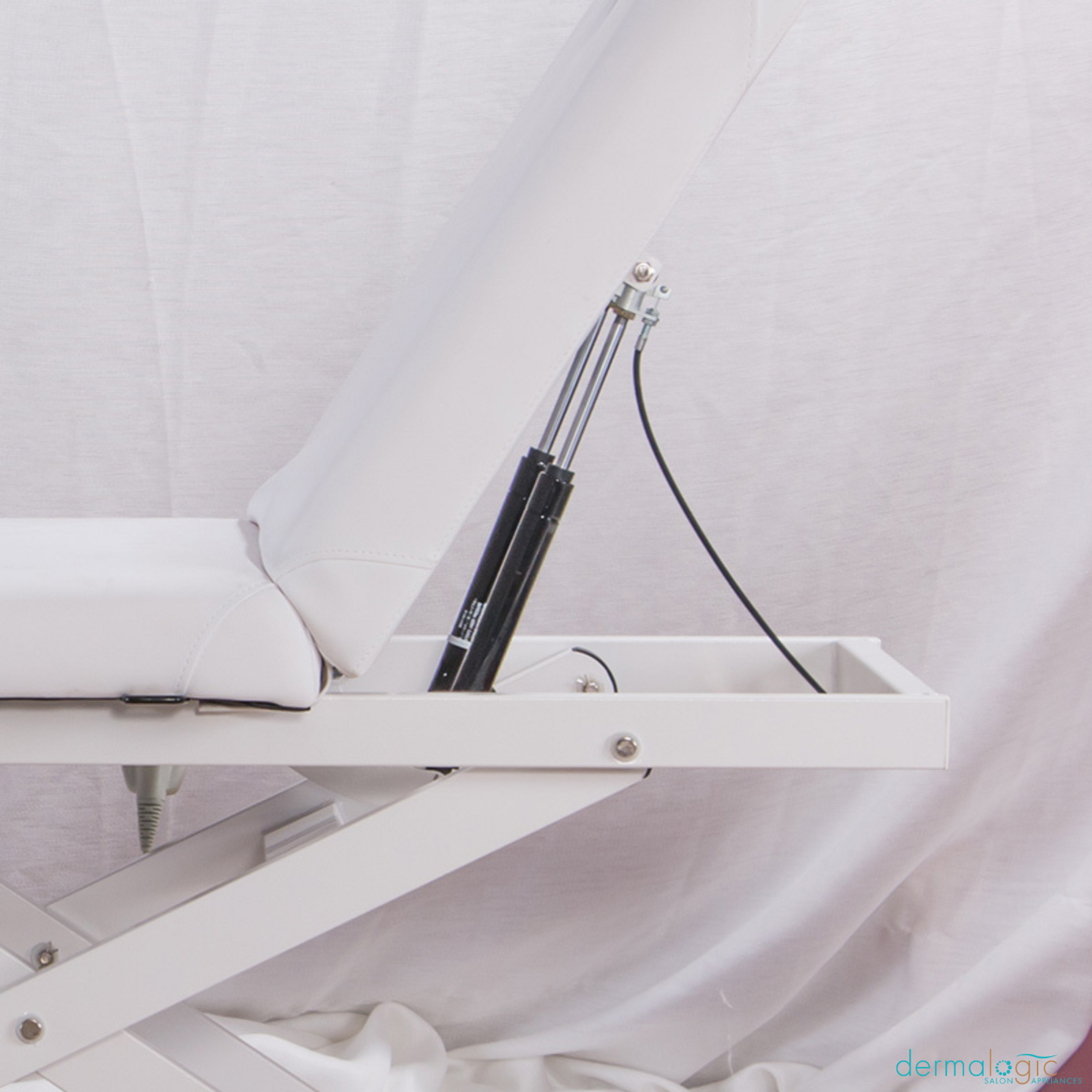 Lazio Electric Spa Treatment Table / 1 motors